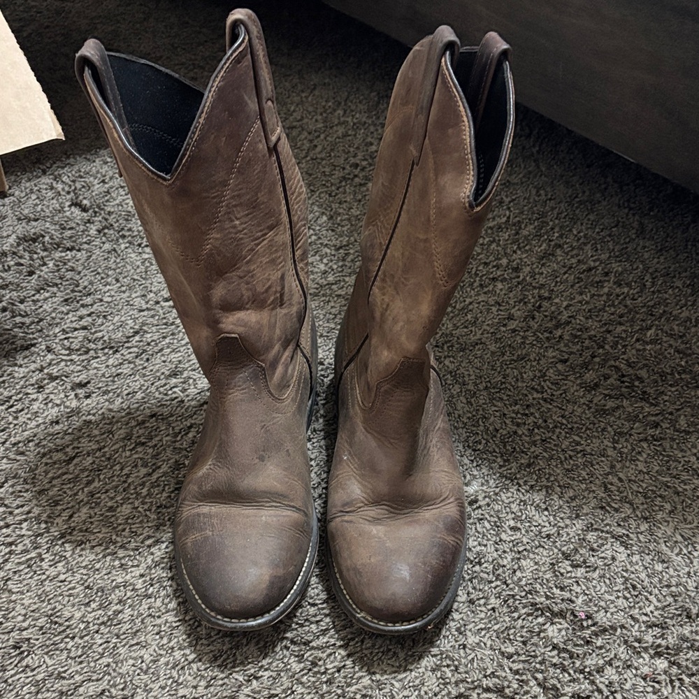 Laredo round toe cowboy boots